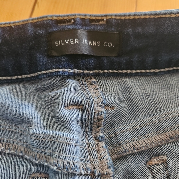 Jeans - Picture 4 of 4